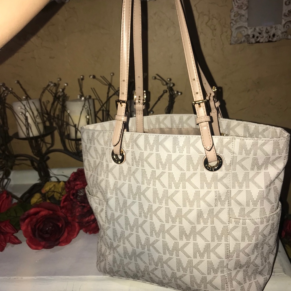 MK purse
